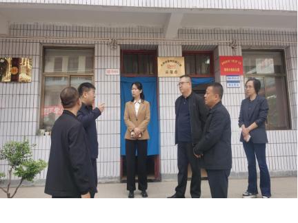 省广电局调研秦州区应急广播体系建设工作2.jpg
